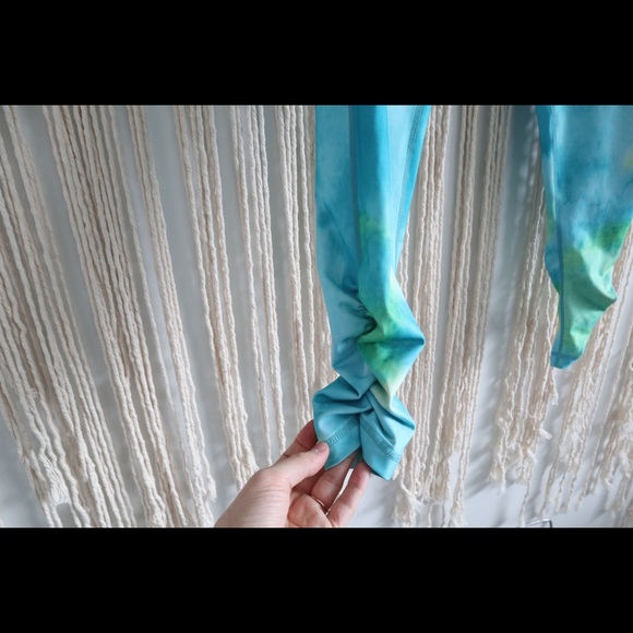 π²3 FOR $15 Glyder 7/8 Leggings - Picture 2 of 2